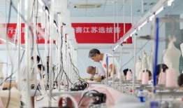 苏州服装厂爆料事件最新,揭露行业黑幕，揭秘工时与薪酬真相